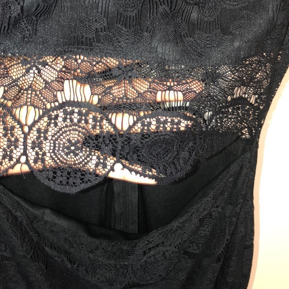 Black lace mini dress - Picture 4 of 5
